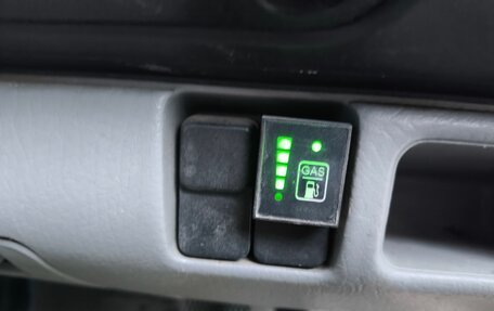 Mazda Bongo Friendee i рестайлинг, 2004 год, 890 000 рублей, 16 фотография