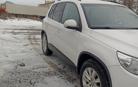 Volkswagen Tiguan I, 2011 год, 880 000 рублей, 2 фотография