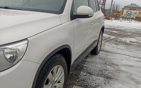 Volkswagen Tiguan I, 2011 год, 880 000 рублей, 3 фотография