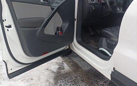 Volkswagen Tiguan I, 2011 год, 880 000 рублей, 10 фотография