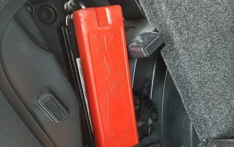 Volkswagen Tiguan I, 2011 год, 880 000 рублей, 14 фотография