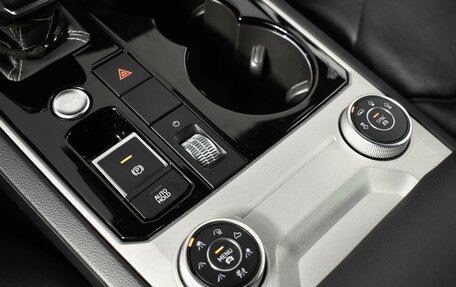 Volkswagen Touareg III, 2019 год, 5 119 900 рублей, 20 фотография