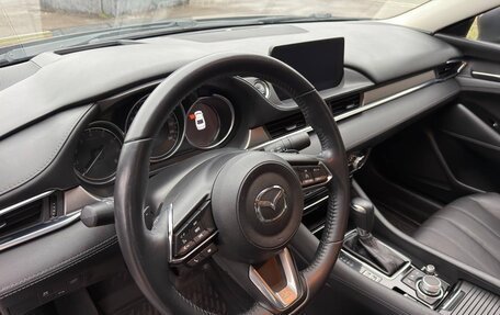 Mazda 6, 2019 год, 2 400 000 рублей, 4 фотография