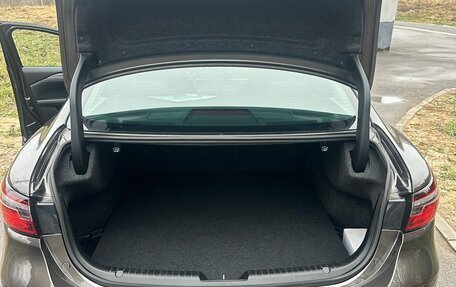 Mazda 6, 2019 год, 2 400 000 рублей, 10 фотография