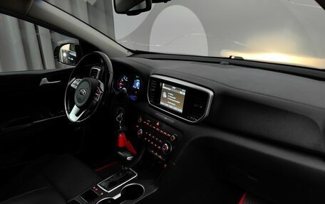 KIA Sportage IV рестайлинг, 2018 год, 2 049 000 рублей, 12 фотография