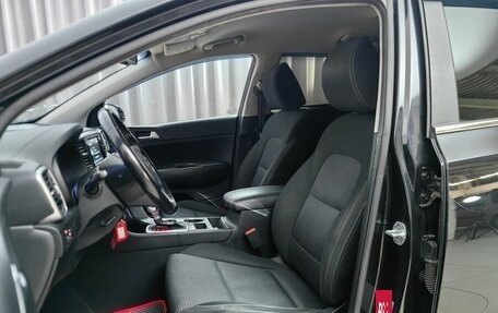 KIA Sportage IV рестайлинг, 2018 год, 2 049 000 рублей, 5 фотография