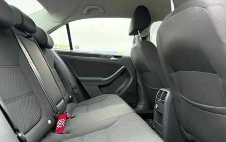 Volkswagen Jetta VI, 2011 год, 1 035 000 рублей, 4 фотография