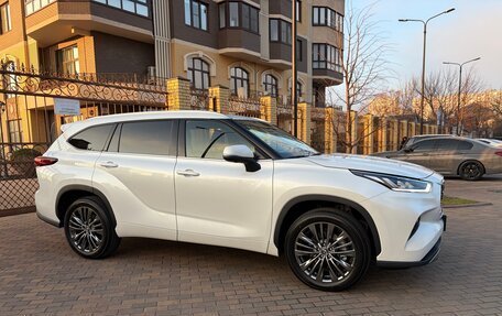 Toyota Highlander, 2025 год, 5 699 000 рублей, 3 фотография