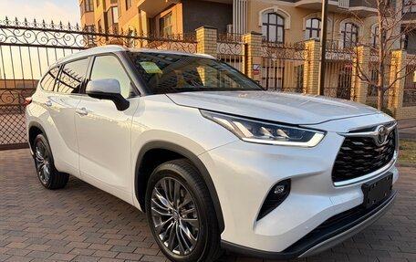 Toyota Highlander, 2025 год, 5 699 000 рублей, 2 фотография
