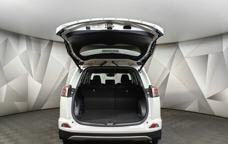 Toyota RAV4, 2018 год, 2 693 000 рублей, 12 фотография