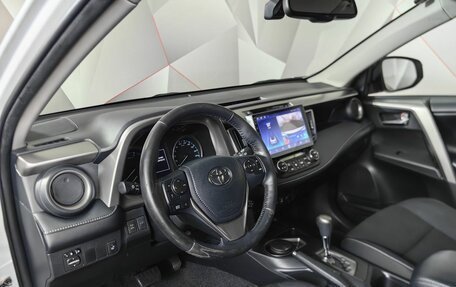 Toyota RAV4, 2018 год, 2 693 000 рублей, 19 фотография