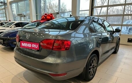 Volkswagen Jetta VI, 2012 год, 799 000 рублей, 3 фотография