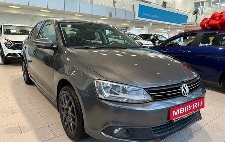 Volkswagen Jetta VI, 2012 год, 799 000 рублей, 2 фотография