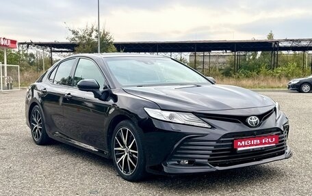 Toyota Camry, 2021 год, 3 650 000 рублей, 7 фотография