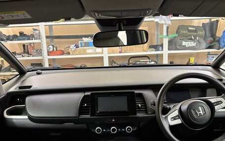 Honda Fit, 2020 год, 1 550 000 рублей, 6 фотография