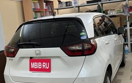 Honda Fit, 2020 год, 1 550 000 рублей, 3 фотография