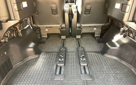 Toyota Alphard III, 2016 год, 4 100 000 рублей, 17 фотография