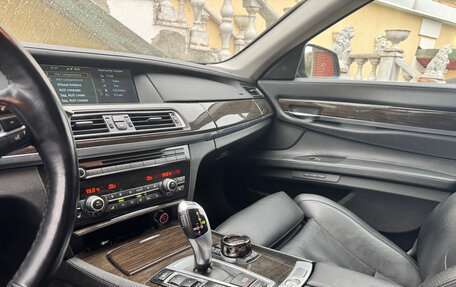 BMW 7 серия, 2012 год, 1 690 000 рублей, 13 фотография