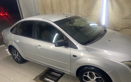 Ford Focus II рестайлинг, 2006 год, 655 000 рублей, 2 фотография