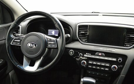 KIA Sportage IV рестайлинг, 2018 год, 2 615 000 рублей, 20 фотография