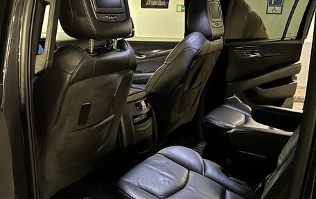 Cadillac Escalade IV, 2016 год, 3 900 000 рублей, 18 фотография