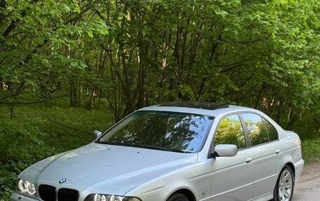 BMW 5 серия, 2001 год, 1 799 000 рублей, 15 фотография