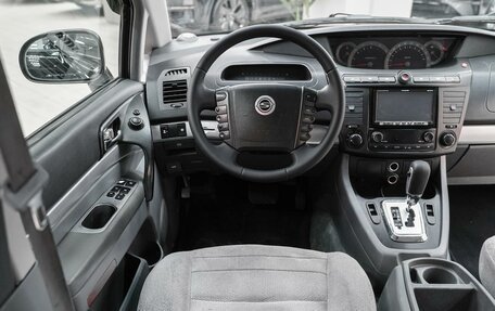 SsangYong Rodius I, 2011 год, 890 000 рублей, 11 фотография