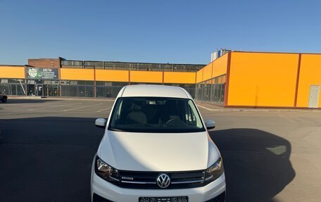 Volkswagen Caddy IV, 2018 год, 1 850 000 рублей, 2 фотография