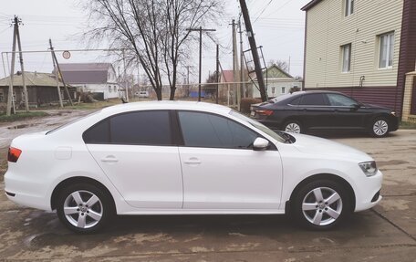Volkswagen Jetta VI, 2014 год, 1 150 000 рублей, 2 фотография
