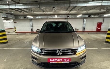 Volkswagen Tiguan II, 2020 год, 3 350 000 рублей, 2 фотография