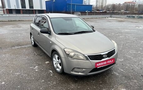 KIA cee'd I рестайлинг, 2010 год, 690 000 рублей, 9 фотография