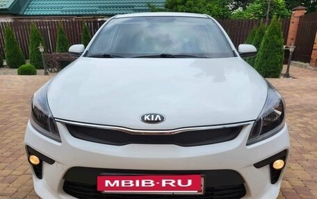 KIA Rio IV, 2020 год, 1 550 000 рублей, 2 фотография