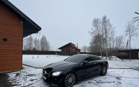 Mercedes-Benz E-Класс, 2018 год, 4 550 000 рублей, 2 фотография