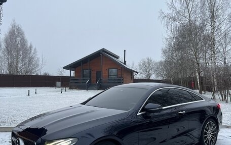 Mercedes-Benz E-Класс, 2018 год, 4 550 000 рублей, 3 фотография