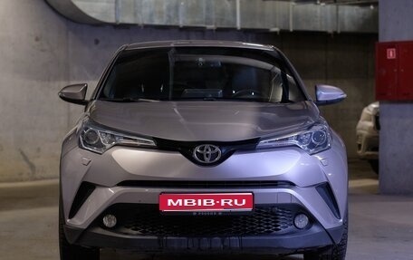 Toyota C-HR I рестайлинг, 2019 год, 2 500 000 рублей, 1 фотография