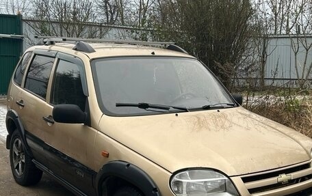 Chevrolet Niva I рестайлинг, 2004 год, 230 000 рублей, 2 фотография