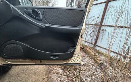 Chevrolet Niva I рестайлинг, 2004 год, 230 000 рублей, 4 фотография