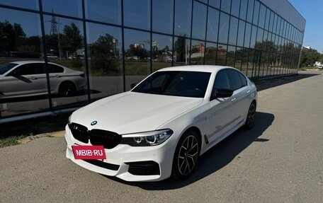 BMW 5 серия, 2019 год, 3 750 000 рублей, 2 фотография