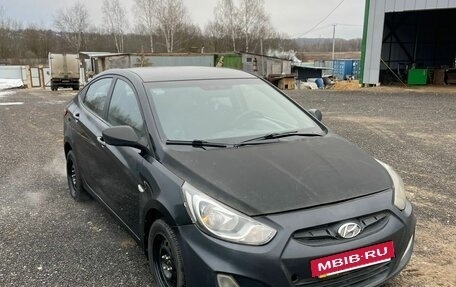 Hyundai Solaris II рестайлинг, 2013 год, 429 000 рублей, 2 фотография