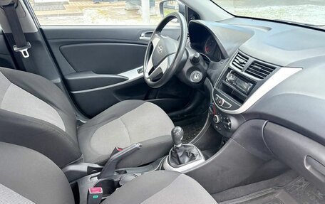 Hyundai Solaris II рестайлинг, 2014 год, 720 000 рублей, 10 фотография