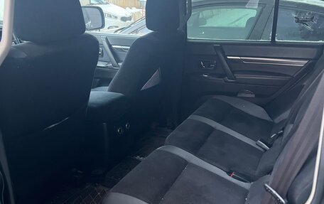 Mitsubishi Pajero IV, 2008 год, 1 899 999 рублей, 8 фотография