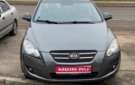 KIA cee'd I рестайлинг, 2009 год, 575 000 рублей, 1 фотография