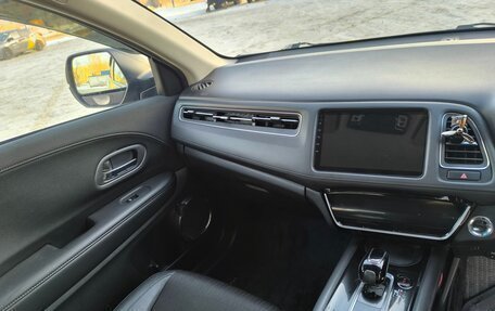 Honda Vezel, 2019 год, 1 850 000 рублей, 2 фотография