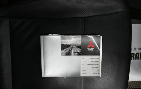 Mitsubishi Pajero IV, 2011 год, 1 895 000 рублей, 26 фотография