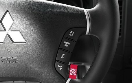 Mitsubishi Pajero IV, 2011 год, 1 895 000 рублей, 21 фотография