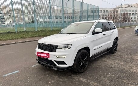 Jeep Grand Cherokee, 2018 год, 4 600 000 рублей, 30 фотография