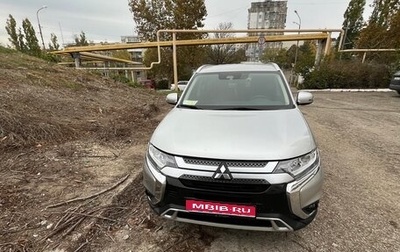 Mitsubishi Outlander III рестайлинг 3, 2019 год, 2 200 000 рублей, 1 фотография