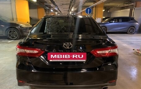 Toyota Camry, 2020 год, 3 100 000 рублей, 10 фотография