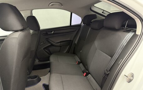 Skoda Rapid I, 2017 год, 1 395 000 рублей, 13 фотография