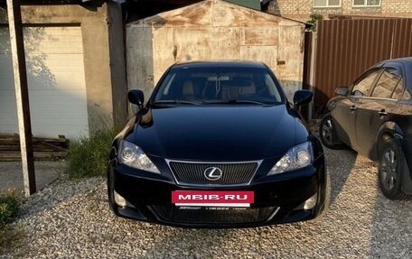 Lexus IS II рестайлинг 2, 2008 год, 1 000 000 рублей, 3 фотография